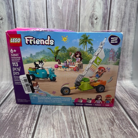 LEGO Friends 42641 surfing dogs, and scooter adventure - Picture 2 of 7